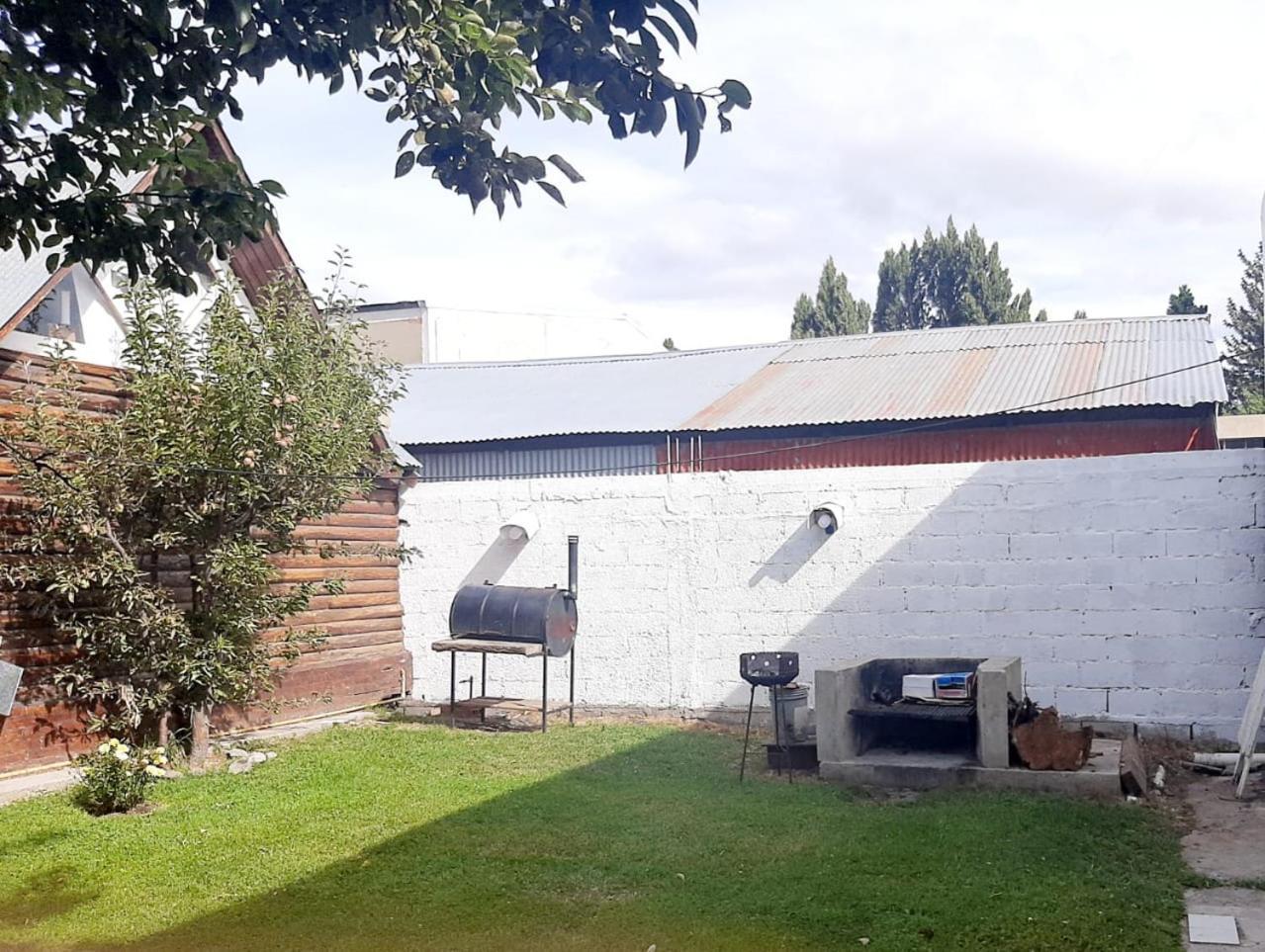 Matices Hostel Centro El Calafate Exterior photo